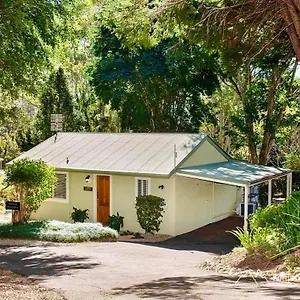 https://balmoral-cottage.hotelssunshinecoast.net